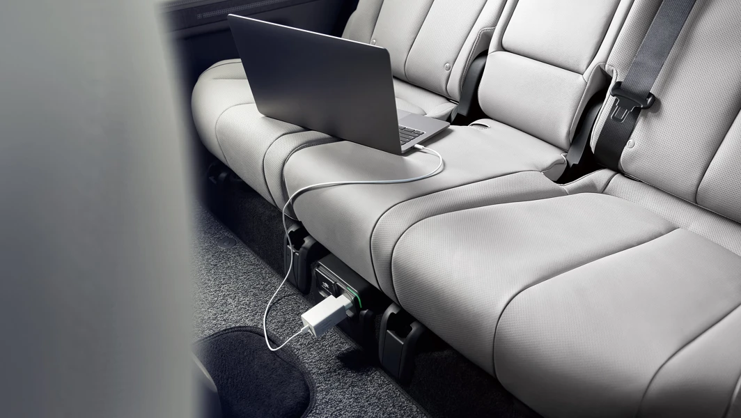 Hyundai IONIQ 5 Interior 2024 Indoor V2L