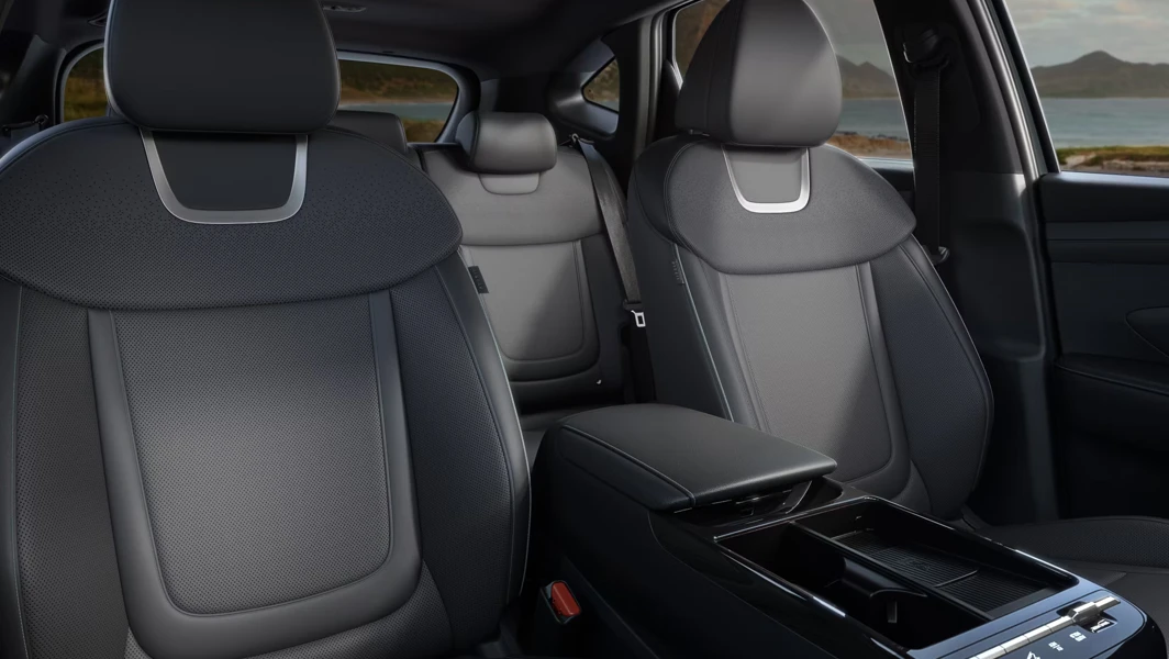 Hyundai TUCSON Interior 2024 Front Rear Seat PHEV T2P Beauty Edit 4X3